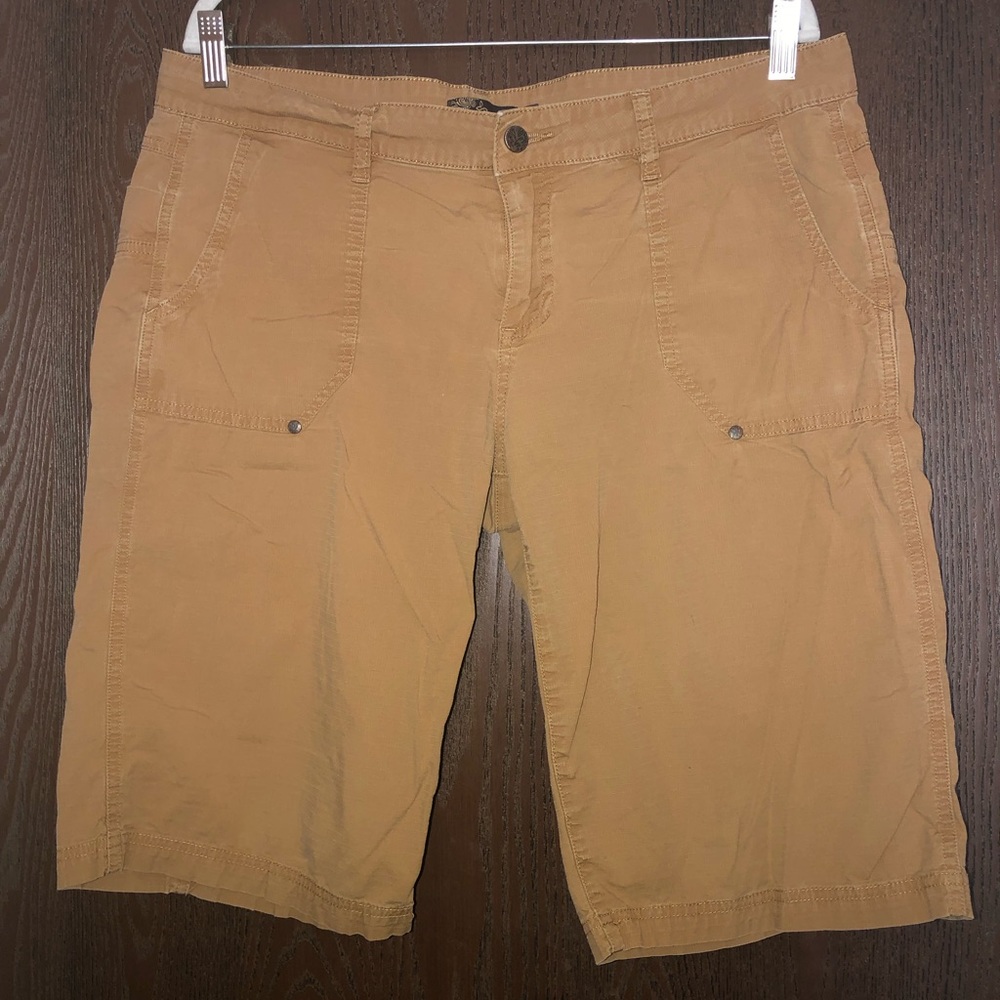 PrAna tan Bermuda shorts size 14